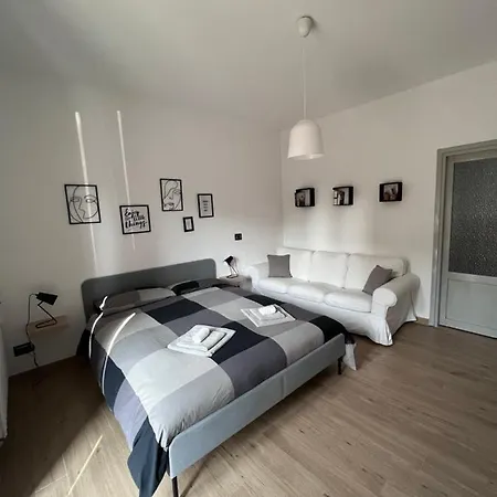 Le Stanze Di Alicam Bed & Breakfast Arona