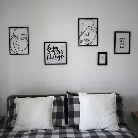 Le Stanze Di Alicam Bed & Breakfast