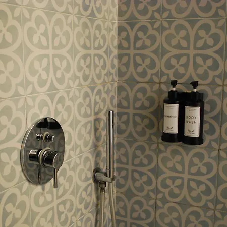 Bed & Breakfast Le Stanze Di Alicam Arona