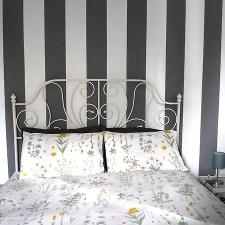 Le Stanze Di Alicam Bed & Breakfast 4*