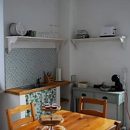 Le Stanze Di Alicam Couette-café 4*